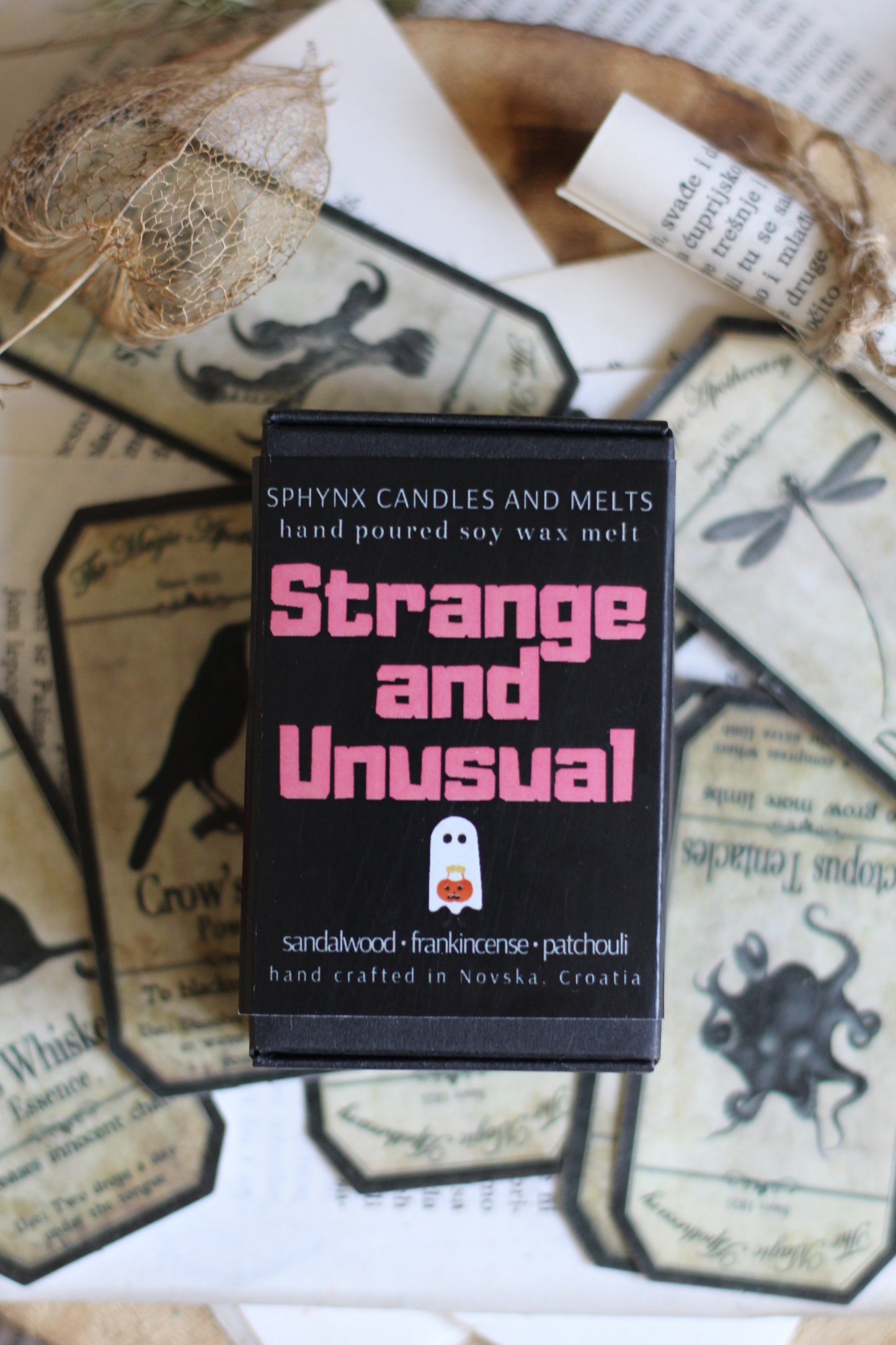 Strange and Unusual vosak za topljenje