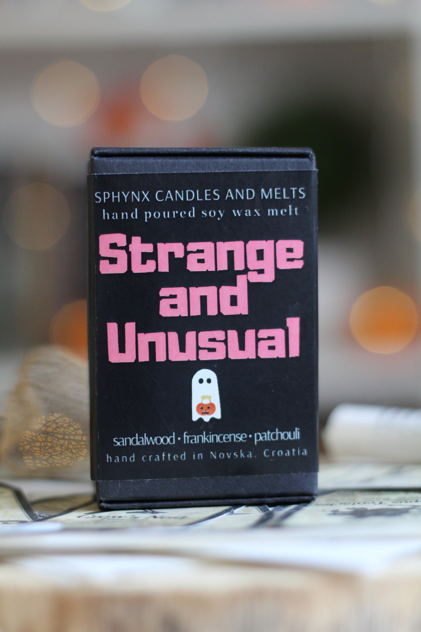 Strange and Unusual vosak za topljenje