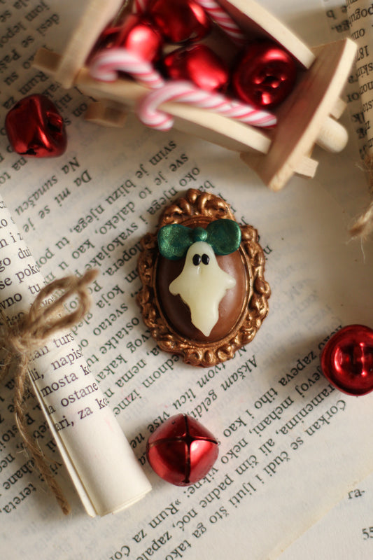 Vintage Ghost Clay Pin (green)