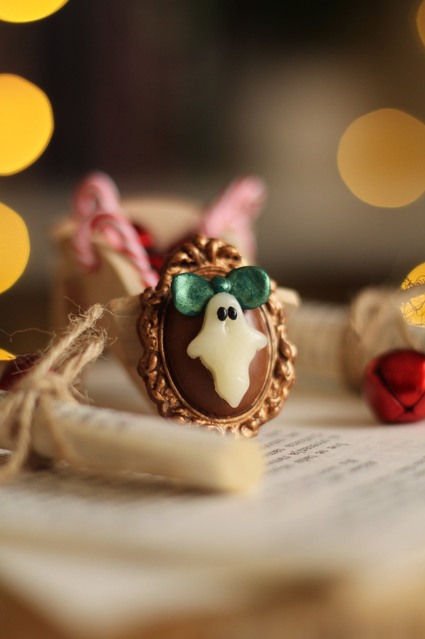 Vintage Ghost Clay Pin (green)